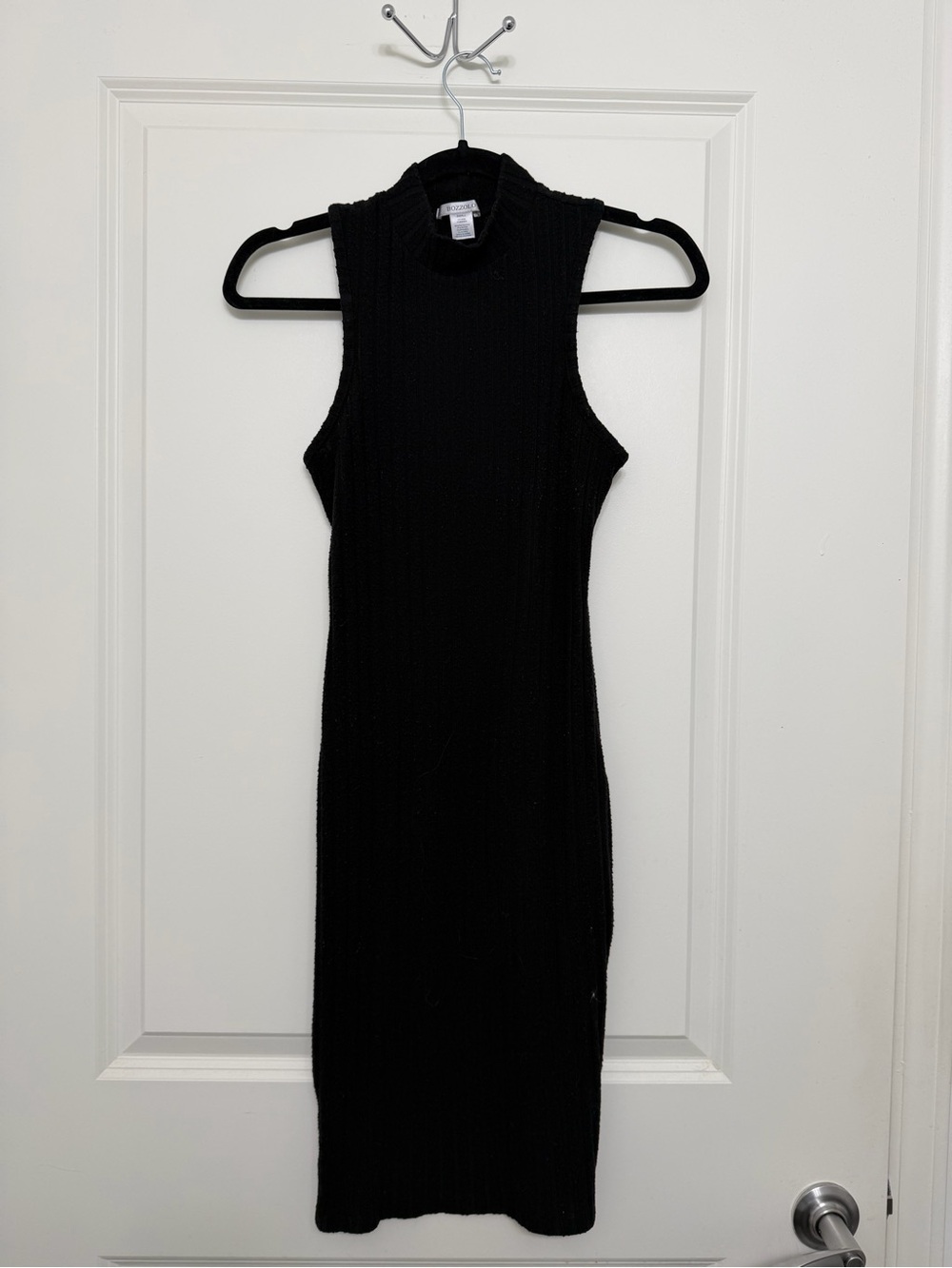 Bozzolo Black Sleeveless Ribbed Midi Dress